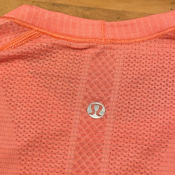 Lululemon Swiftly Tech Long Sleeve - Picture 5 of 5